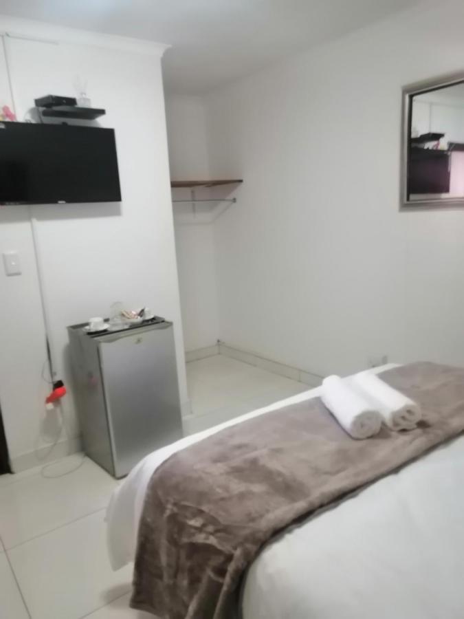 Niilo'S Guesthouse Rundu Bagian luar foto